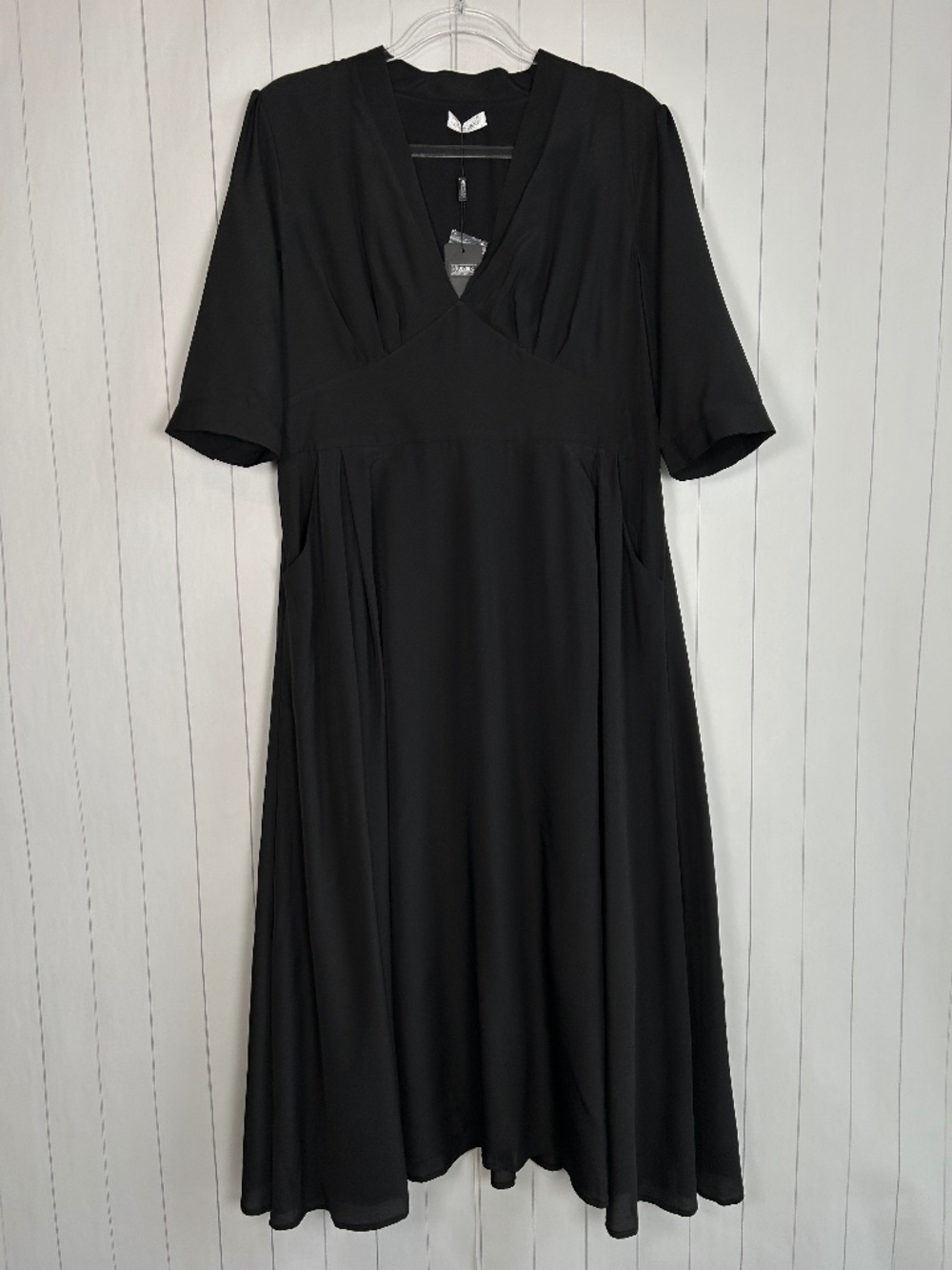 Lilysilk size XL maxi dress black v-neck fit & flare mulberry silk lined NEW